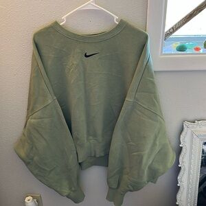NIKE Sportswear Phoenix Womens Oversized Crop Crewneck Sweatshirt Kiwi Green XXL